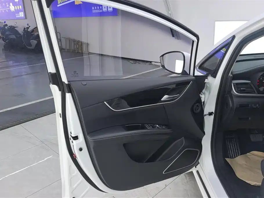BYD Song MAX 2019 1.5T Auto Smart Connected Sunroof 6-seater China VI фото 7