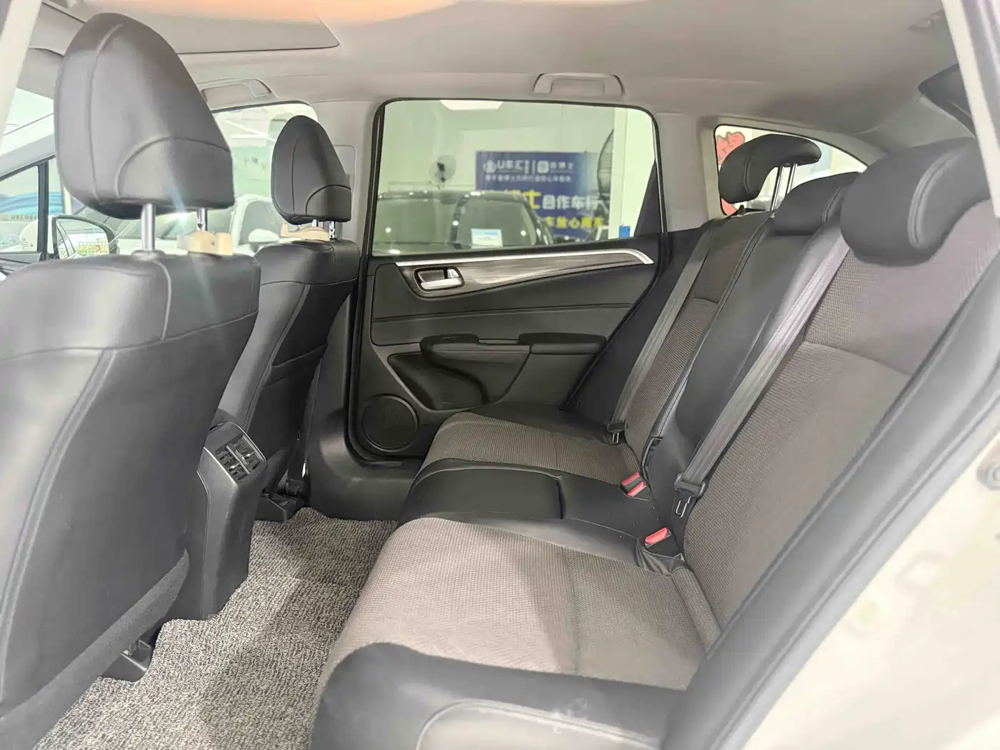 Honda Jade 2018 2017 1.8L Automatic Comfort Edition 5-seater