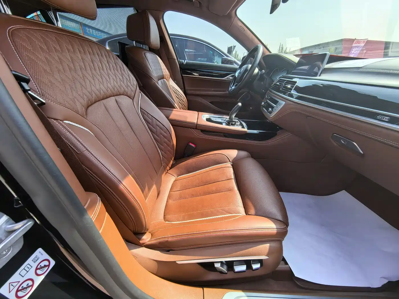 BMW 7 Series 2018 740Li xDrive Premium Type Excellence Package фото 9