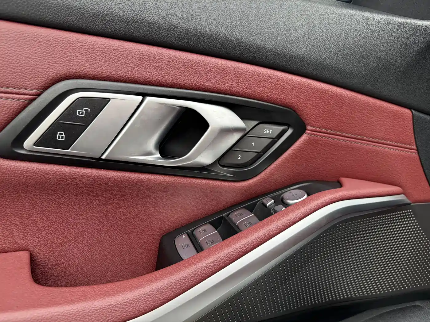BMW 3 Series 2023 320Li M Sport Package фото 11