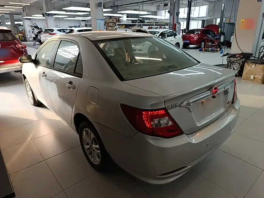Фото 5 - BYD F3