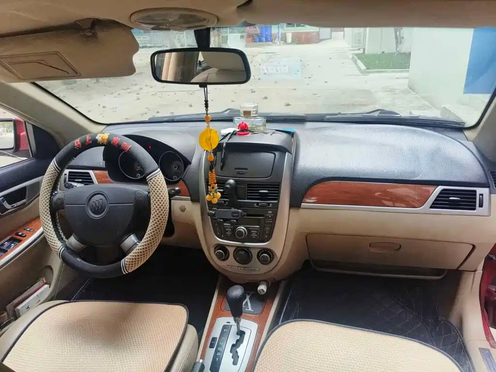 Фото 12 - Buick Excelle