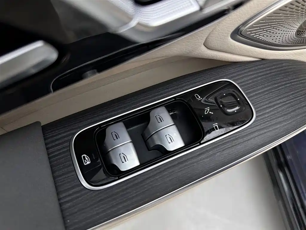 Mercedes-Benz EQS 2023 450+ Luxury Edition фото 25