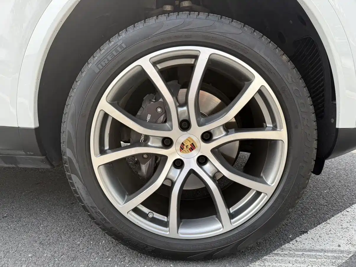 Porsche Cayenne 2019 Cayenne 3.0T фото 8