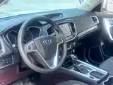 Photo 7 - Geely Emgrand X6