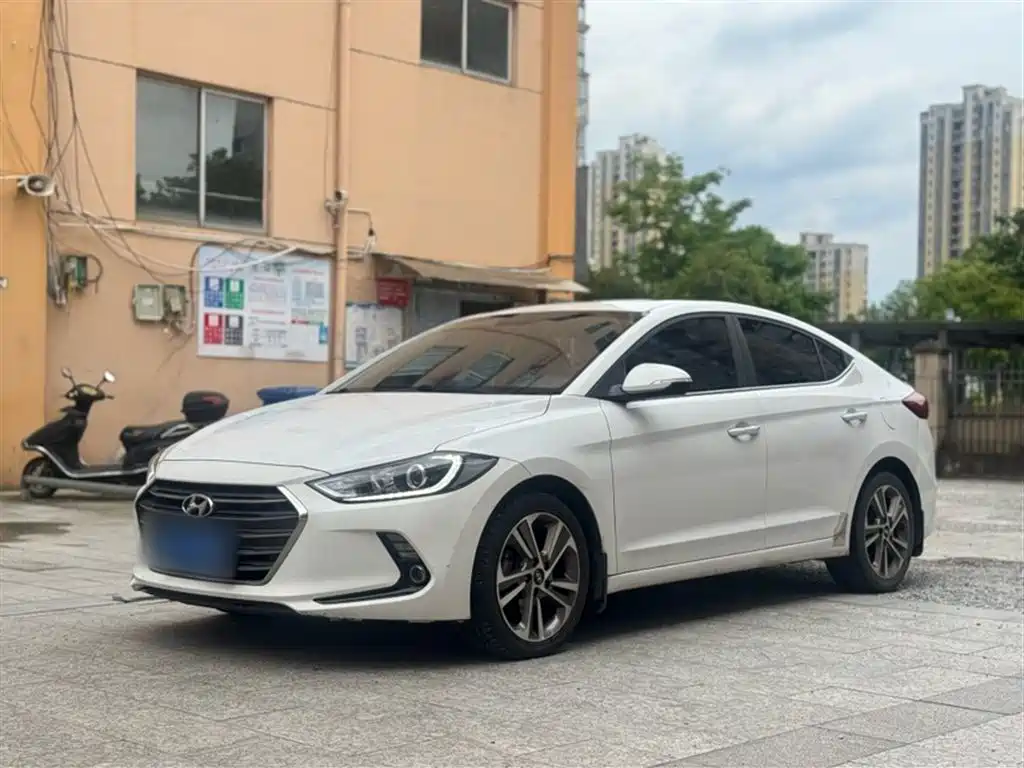Hyundai Elantra 2016 Model 1.6L Automatic Smart Elite