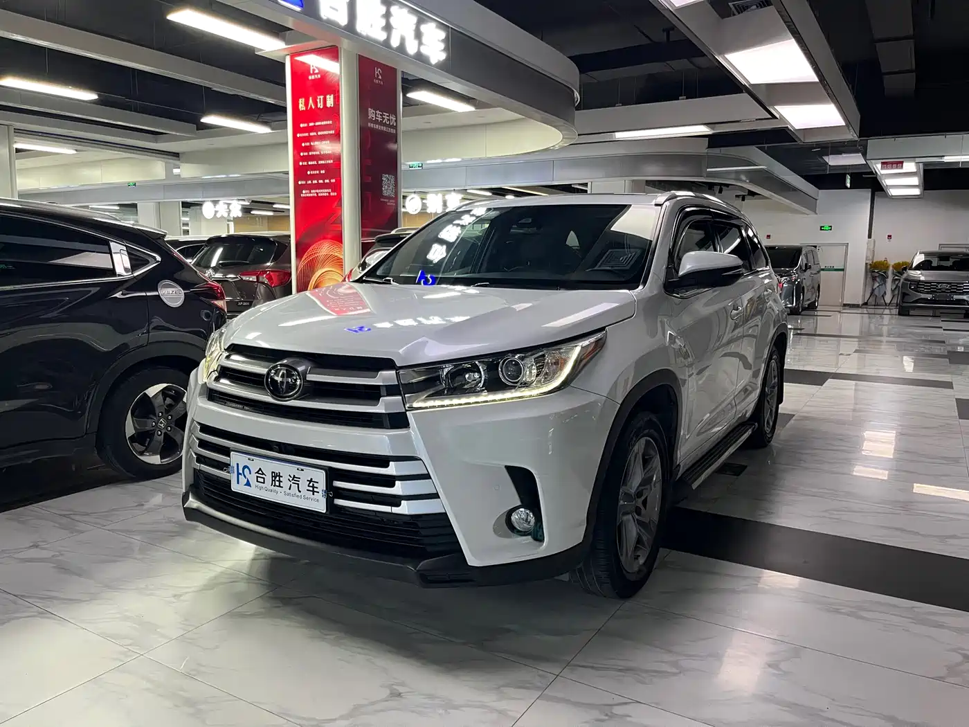 Toyota Highlander 2018 2.0T 4WD Luxury 7-seater China VI фото 4