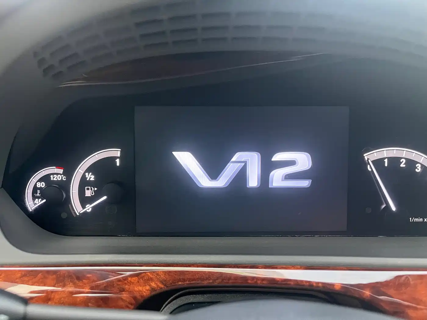 Mercedes-Benz S-Class 2010 S 600 L фото 26
