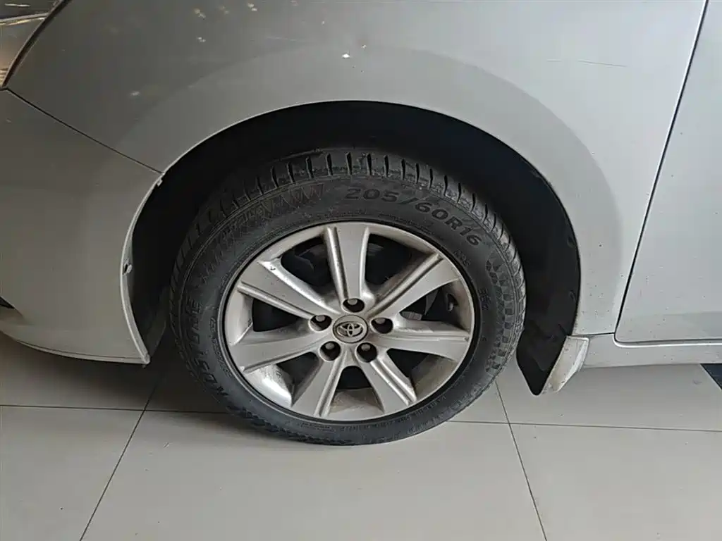 Toyota E'Z 2014 Xingyao 180E CVT Elite фото 23