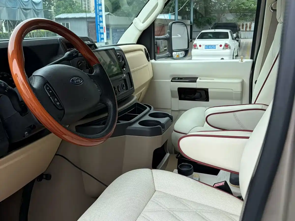 Ford E350 2014 2011 5.4L Platinum Limited Edition