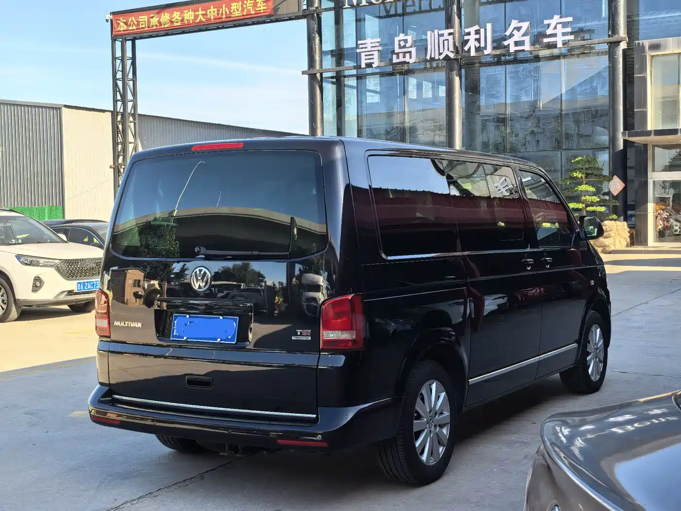 Volkswagen Multivan 2014 2.0TSI AWD Executive фото 3