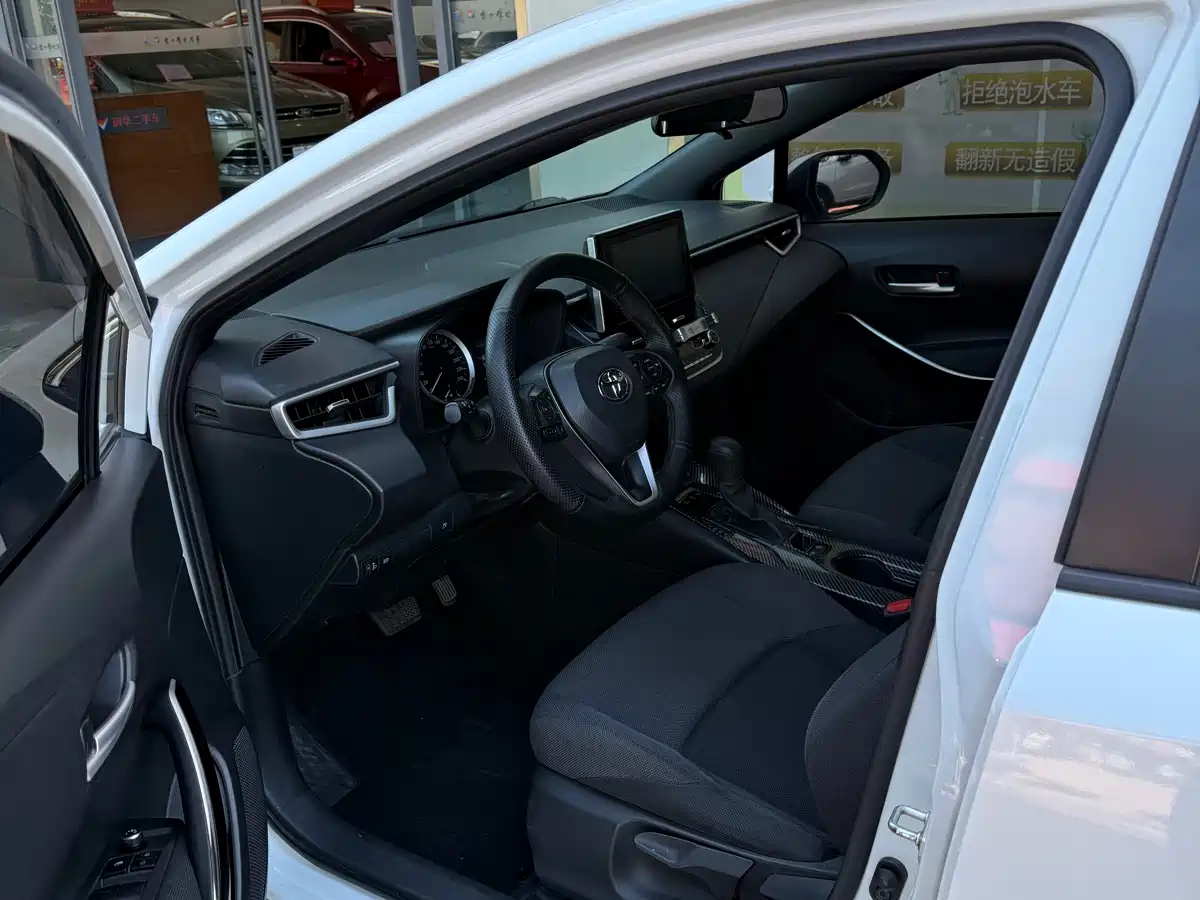 Toyota Levin 2021 Dual Engine 1.8H E-CVT Luxury Edition фото 4