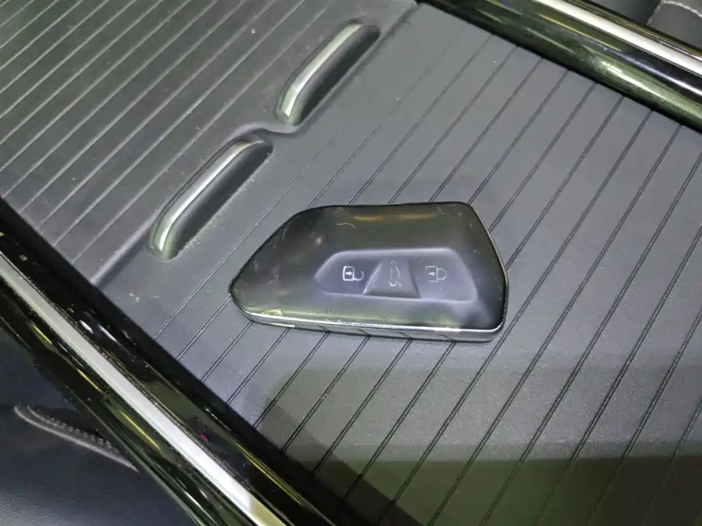 Volkswagen ID.4 X 2023 Pure Smart Edition фото 9