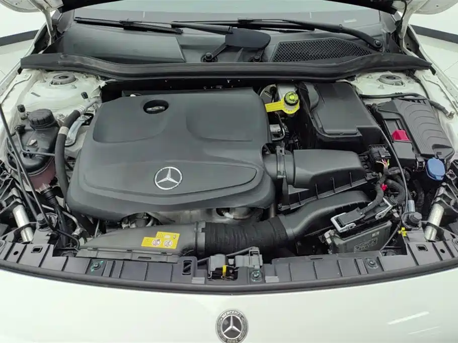 Mercedes-Benz GLA 2017 GLA 200 Dynamic фото 10