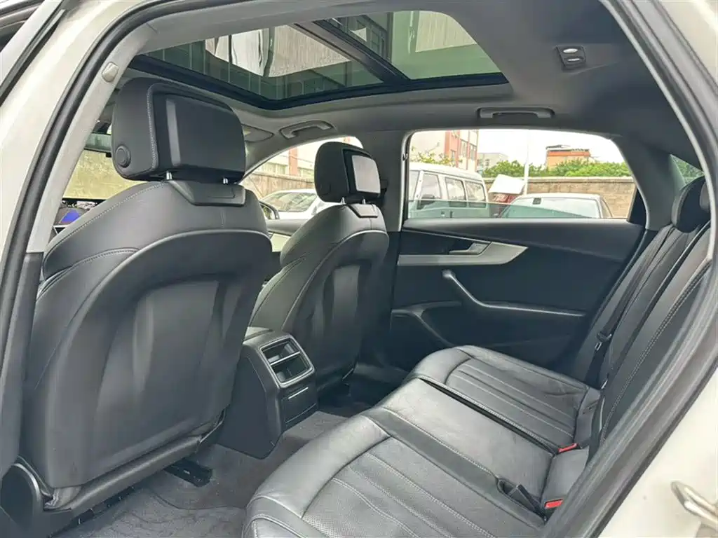 Audi A4L 2020 40 TFSI Fashion Dynamic Edition фото 10