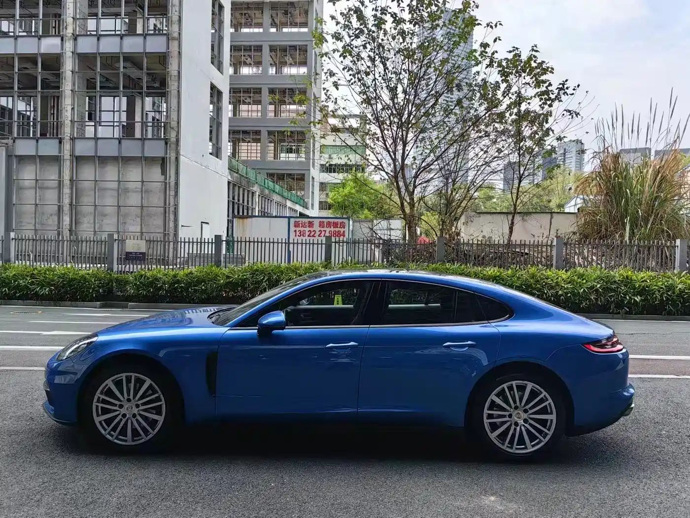 Porsche Panamera 2017 Panamera 3.0T фото 6