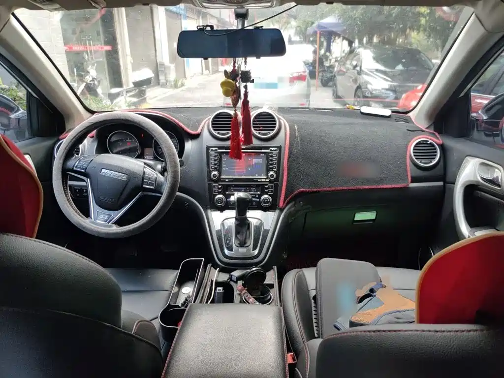 Photo 6 - Haval H6