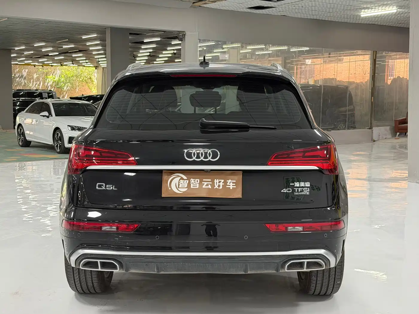 Audi Q5L 2025 40 TFSI Fashion Dynamic фото 8