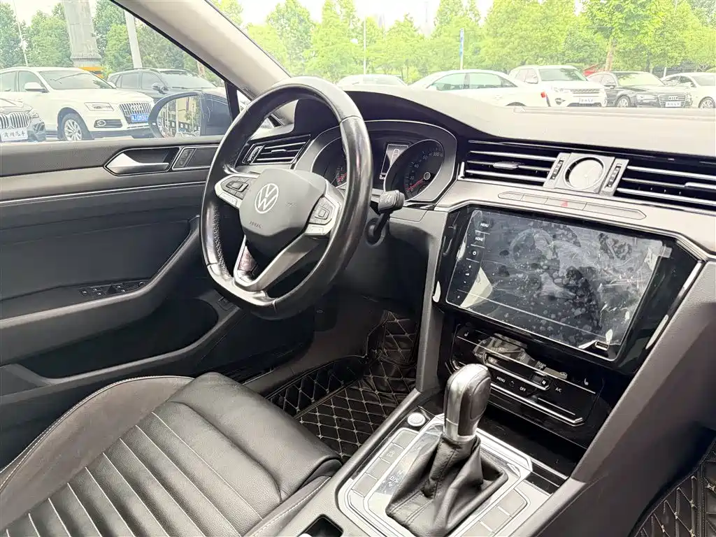 Volkswagen Magotan 2020 330TSI DSG Leading фото 14