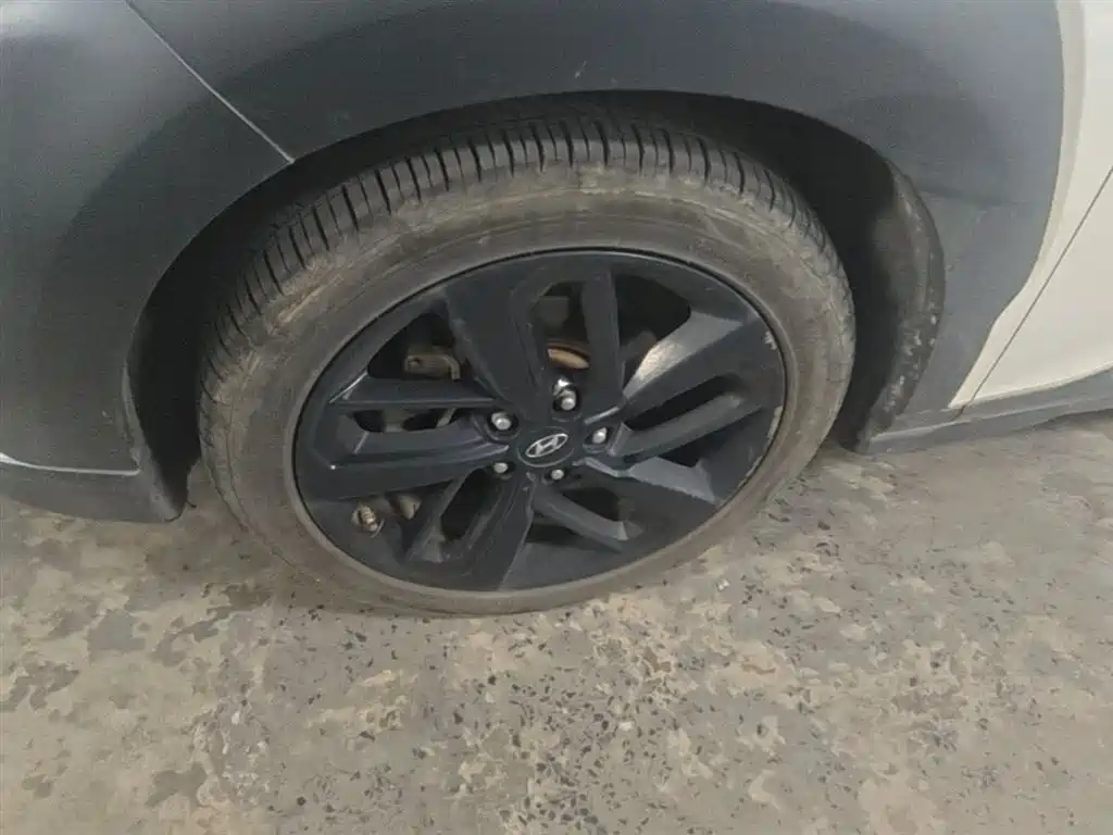 Hyundai ENCINO 2018 1.6T DCT ZhiPao Edition China V фото 23