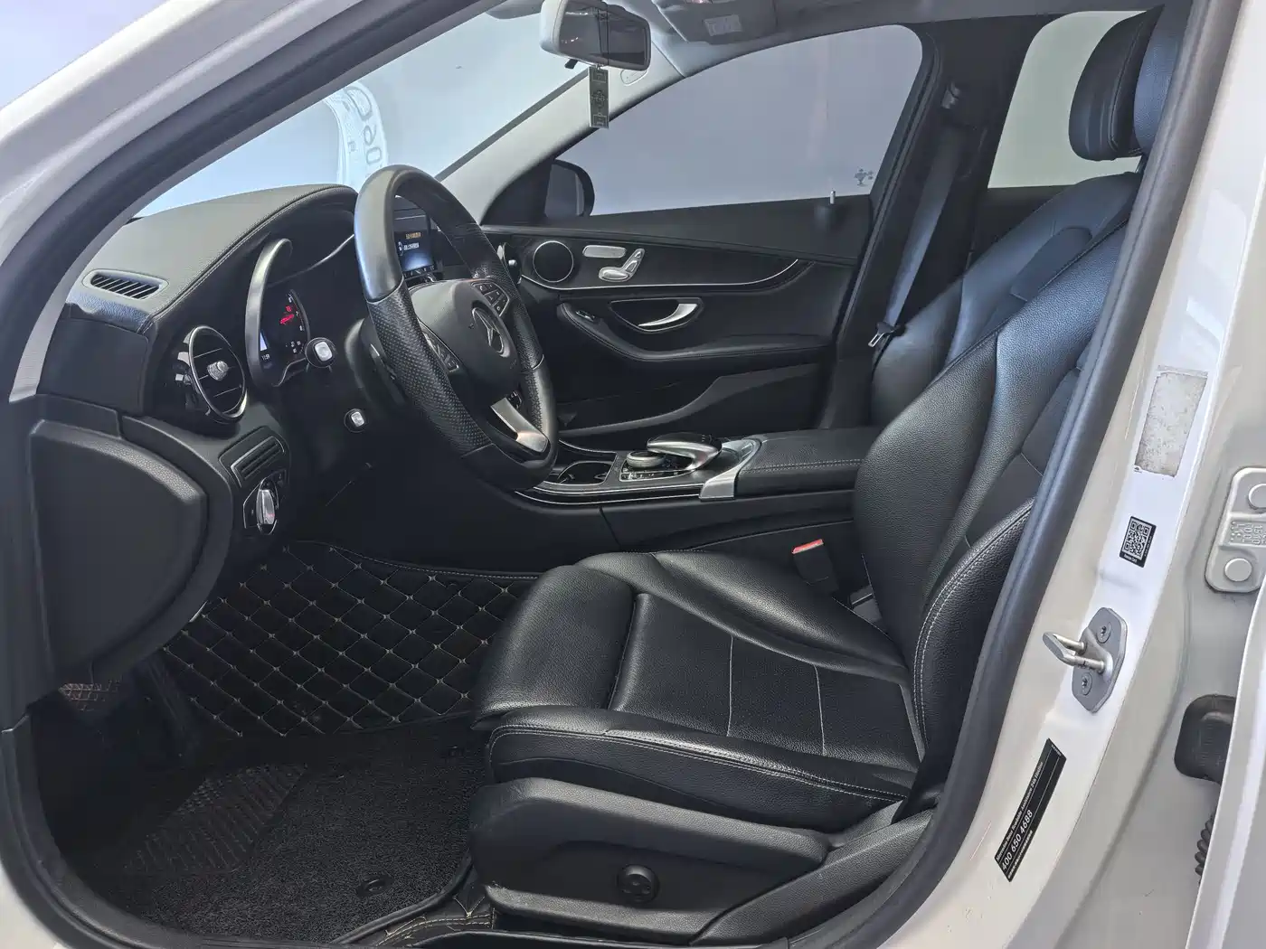 Mercedes-Benz C-Class 2016 C 200 L Sport фото 13