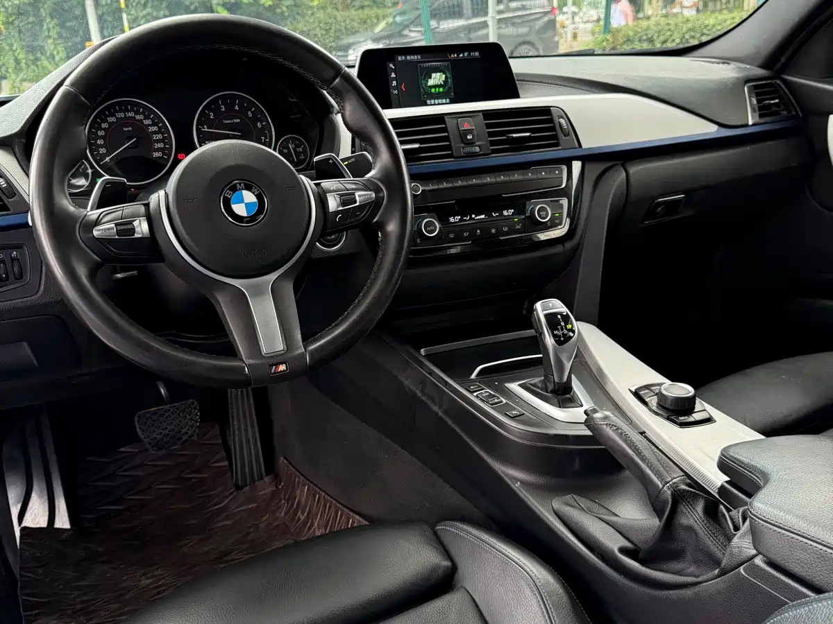BMW 3 Series 2018 320i M Sport Package фото 5