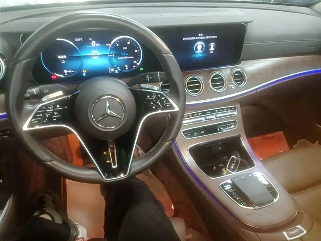 Mercedes-Benz E-Class 2023 E 260 L фото 9