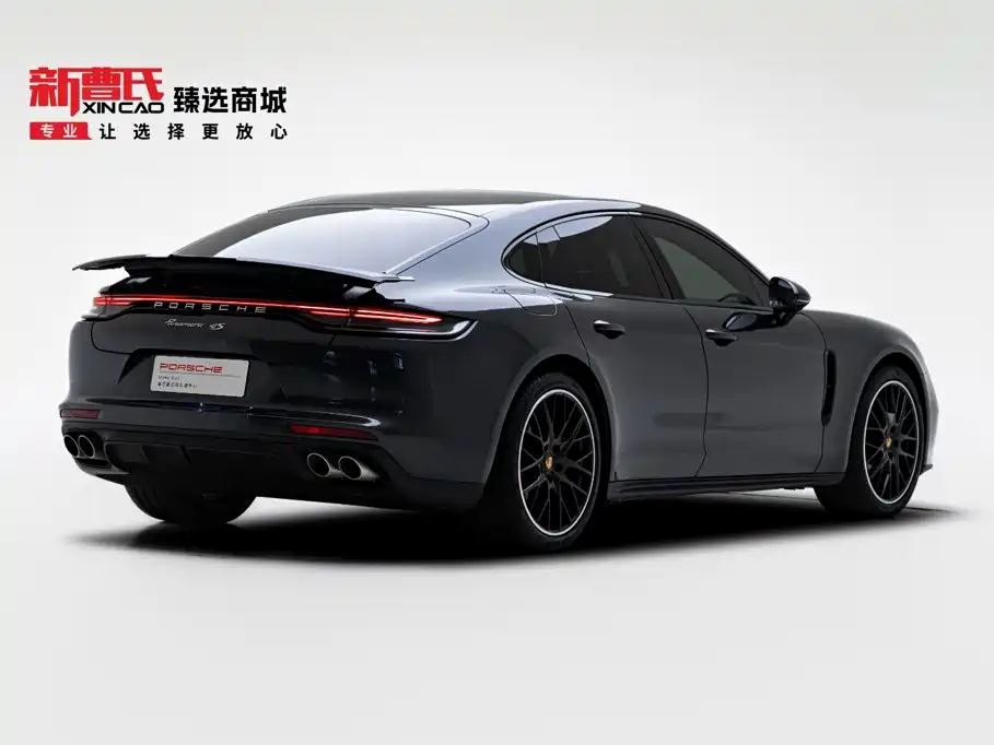 Фото 3 - Porsche Panamera