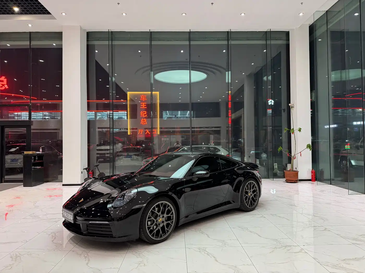 Porsche 911 2020 Carrera 3.0T фото 2