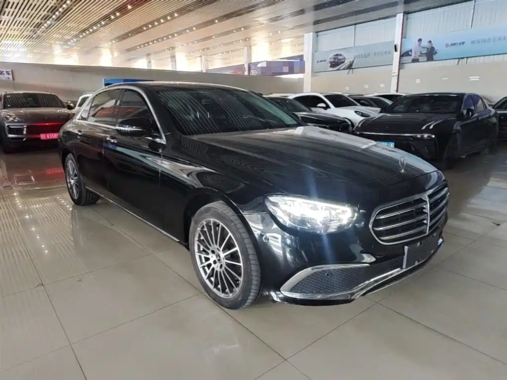 Mercedes-Benz E-Class 2023 E 260 L фото 4