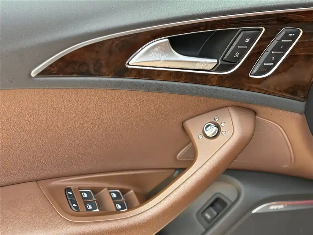 Audi A6L 2014 30 FSI Luxury фото 5