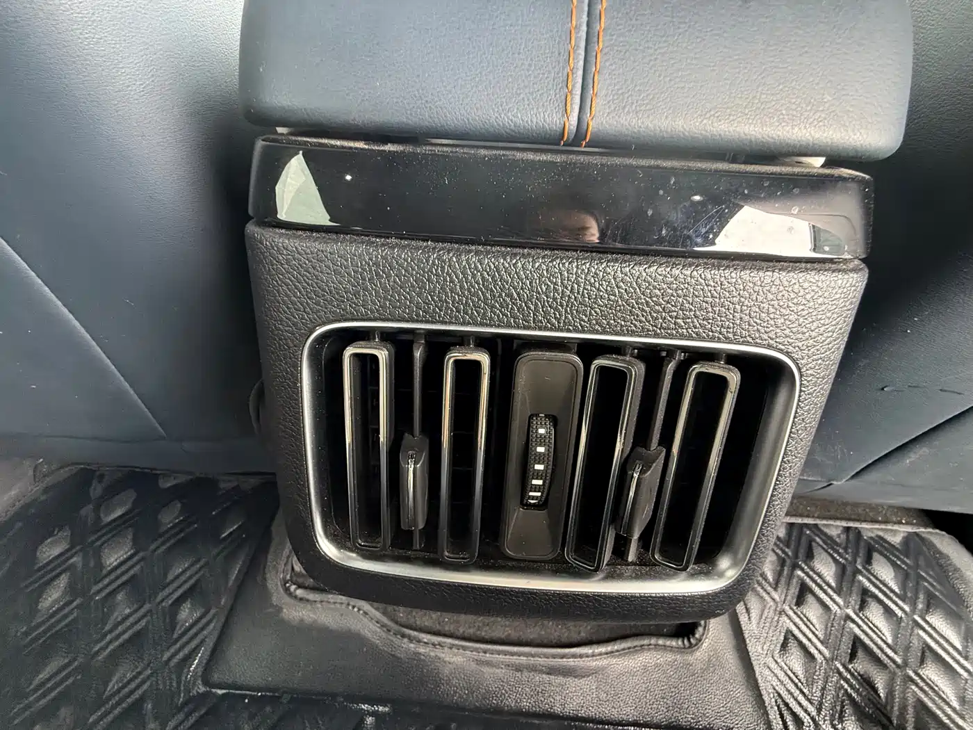 BYD Song PLUS PHEV 2023 Champion Edition DM-i 110KM Flagship PLUS фото 9