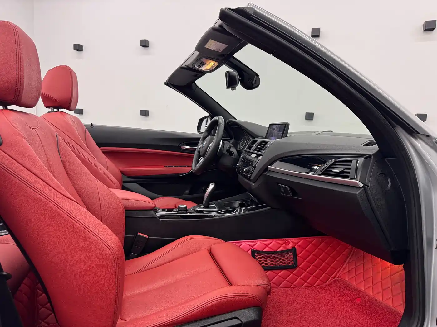 BMW 2 Series (Import) 2017 220i Convertible Coupe Leading фото 9