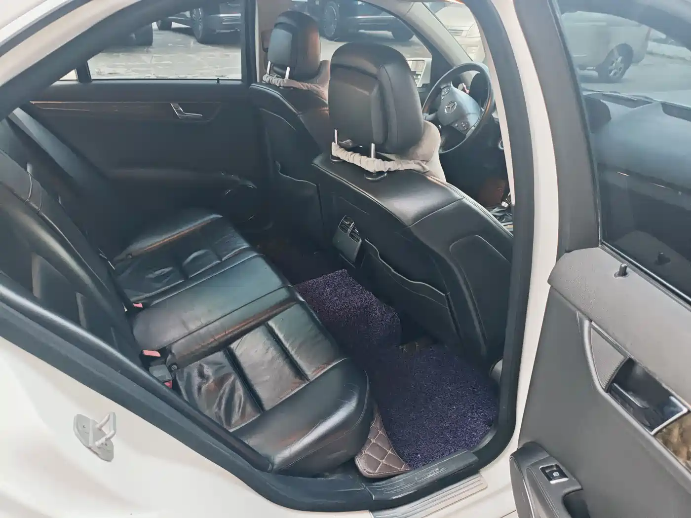 Mercedes-Benz C-Class 2010 C 200 CGI Elegance фото 3