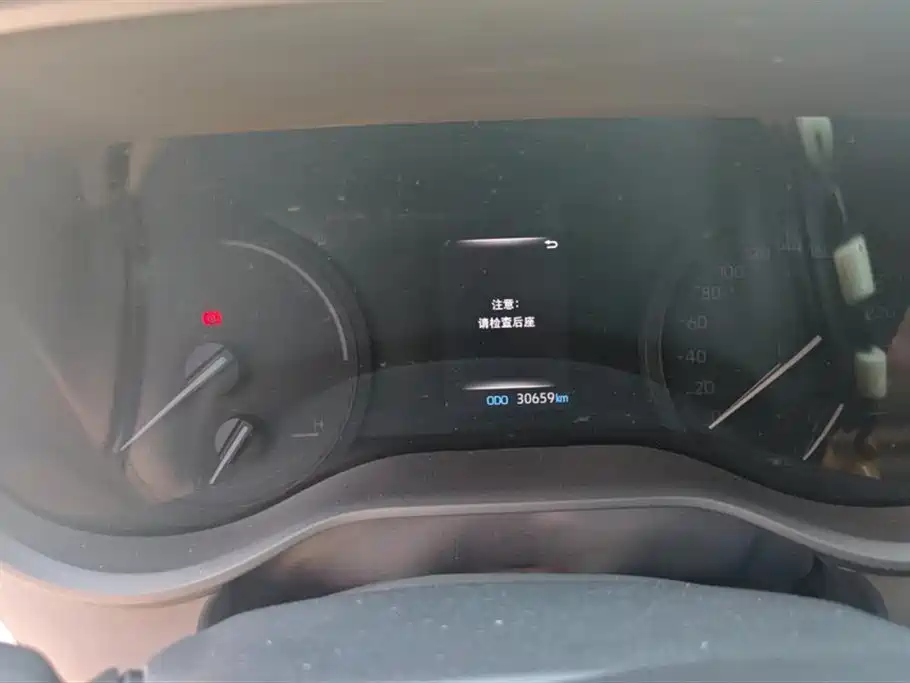 Toyota Granvia 2024 2.5L Hybrid Comfort фото 14