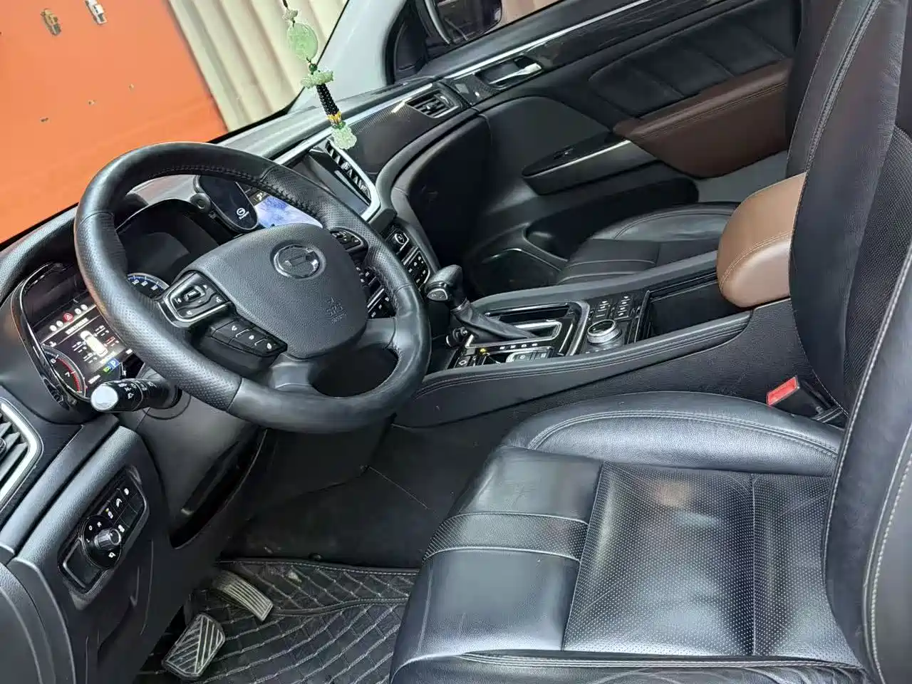GAC Trumpchi Trumpchi GS7 2017 320T 4WD Luxury Smart Connect фото 8