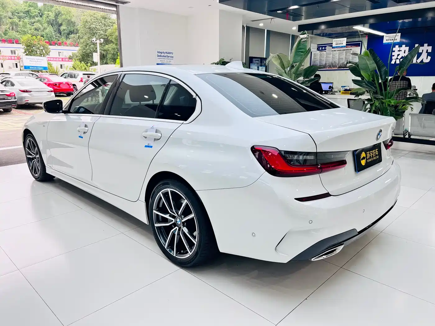 BMW 3 Series 2020 Facelift 325Li M Sport Package фото 6