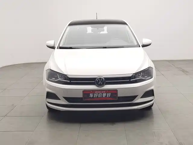 Volkswagen Polo 2019 Plus 1.5L Automatic Panorama Enjoyment Edition — фото 3