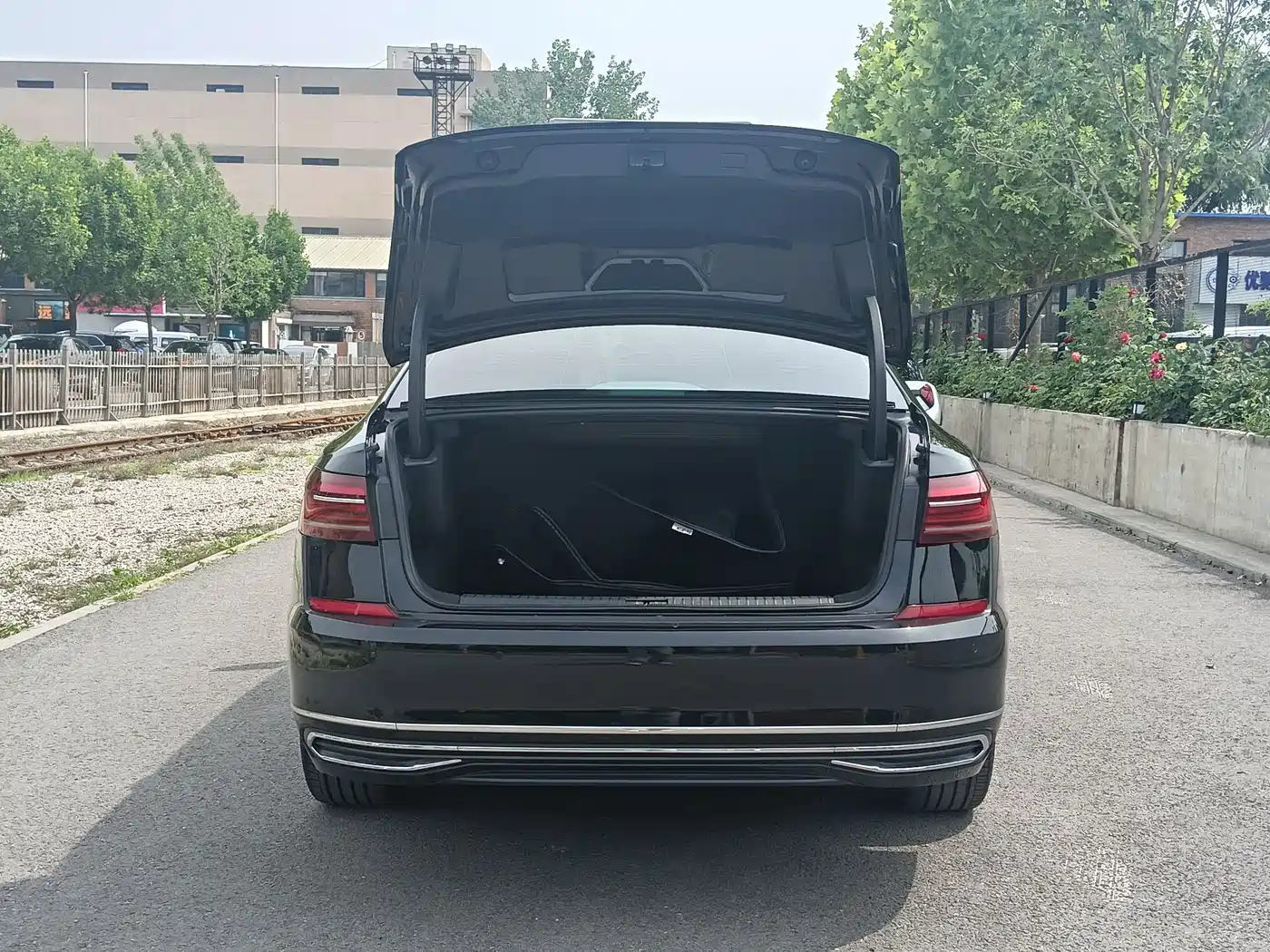 Volkswagen Passat 2024 380TSI Dragon Soaring Edition фото 12