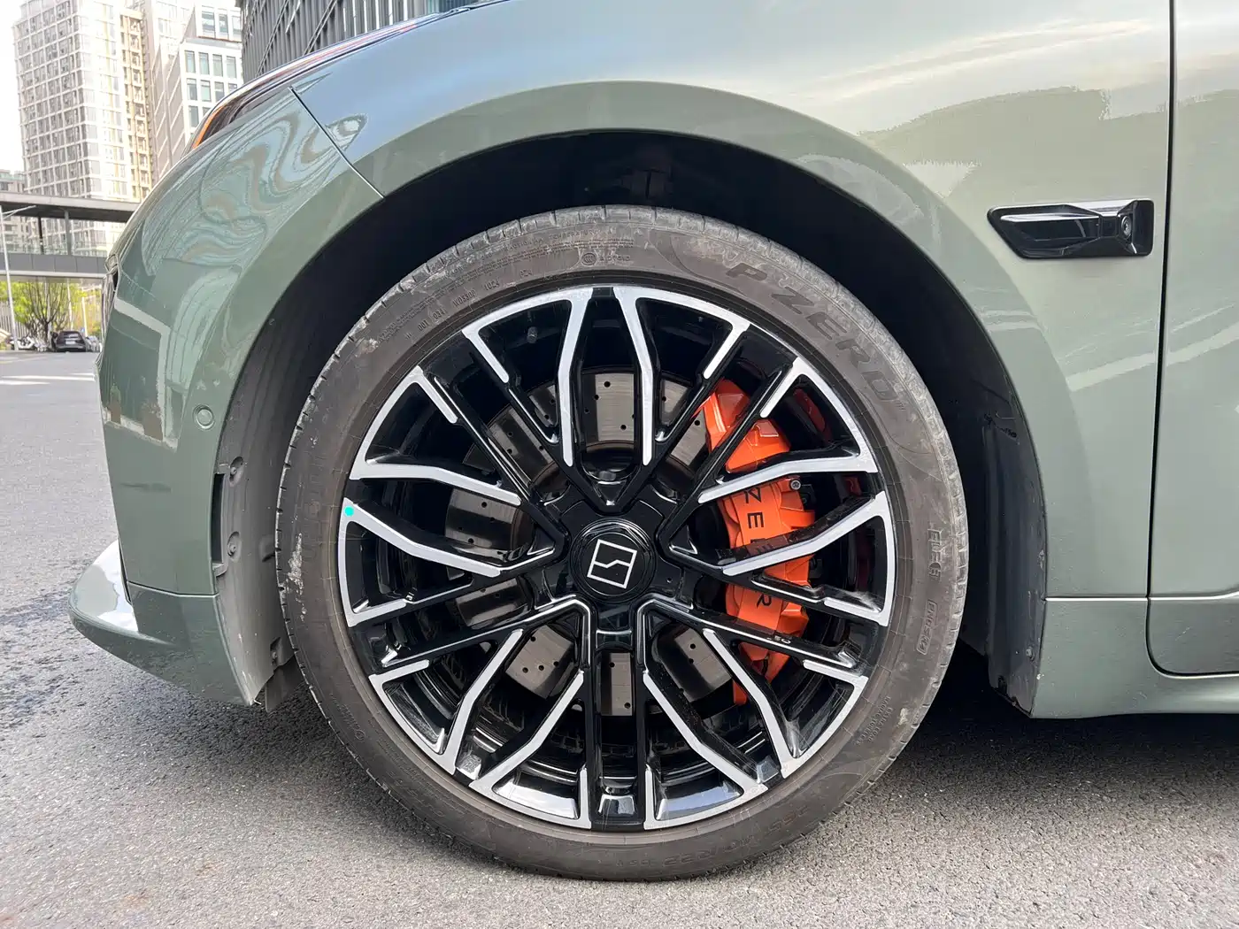 ZEEKR EXTREME KRYPTON 001