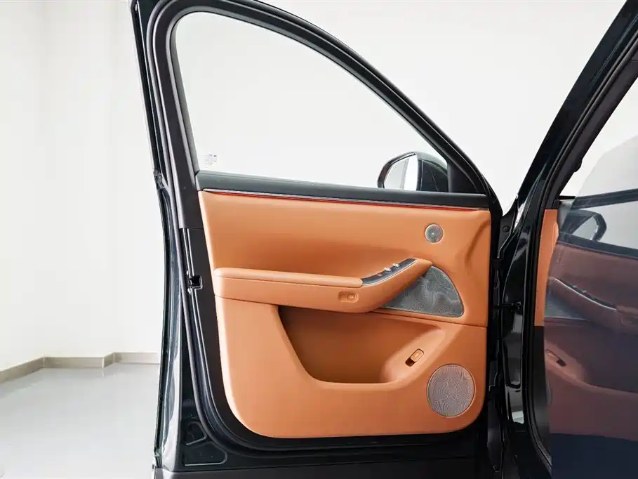 AITO Wenjie AITO M7 2026 Extended Range Ultra AWD 5-Seater фото 13