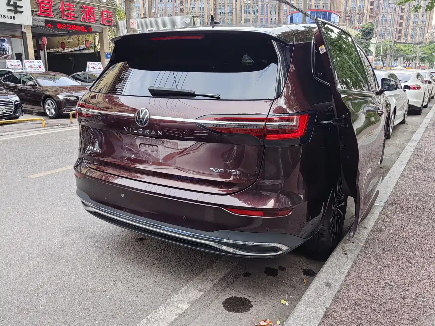 Volkswagen Viloran 2020 380TSI Premium фото 13