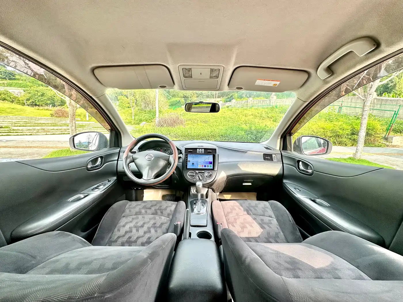 Nissan Tiida 2011 2011 1.6L CVT Luxury