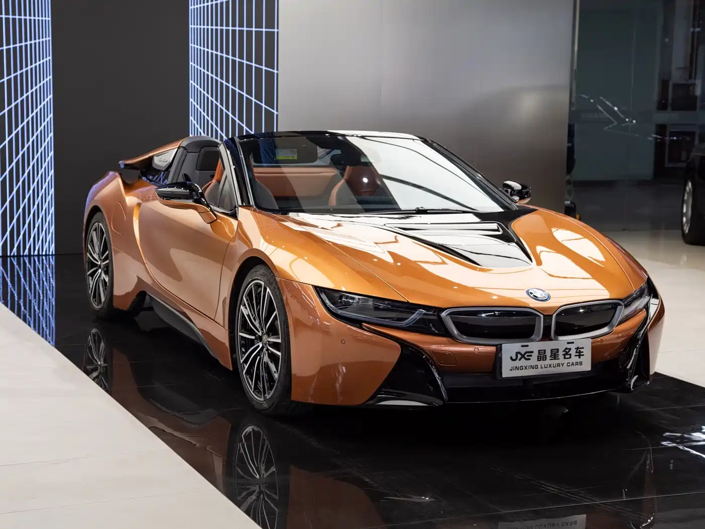 BMW I8