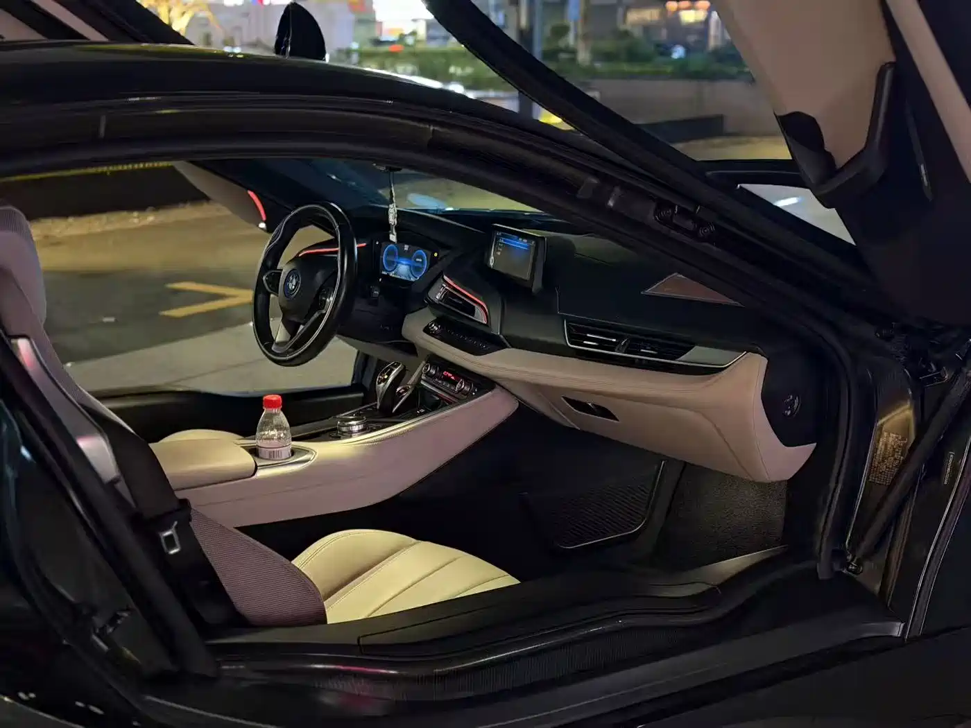 BMW i8 2014 Standard фото 3