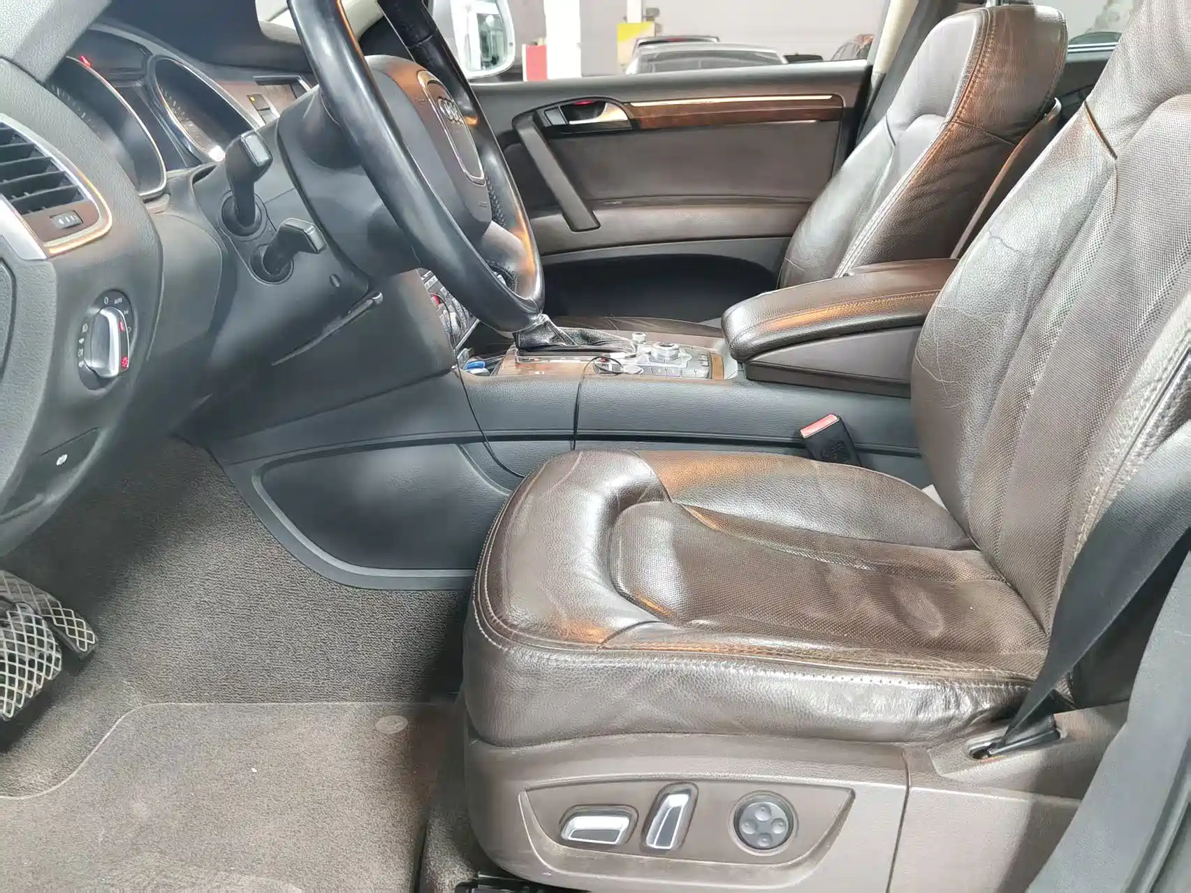 Фото 7 - Audi Q7