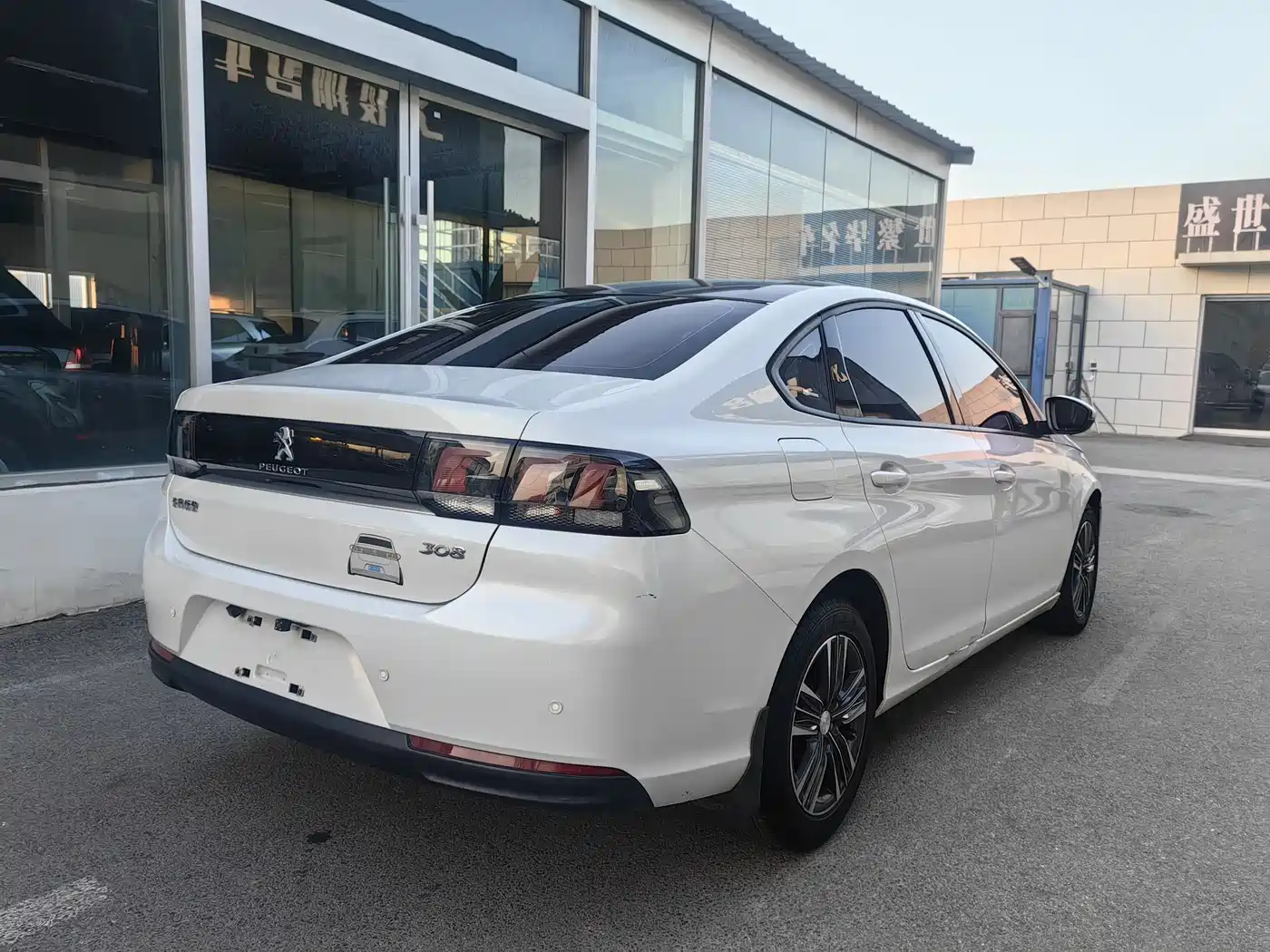Peugeot 308 2016 1.6L Automatic Fashion фото 4