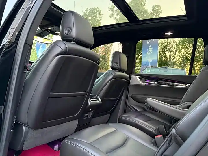 Cadillac XT6 2022 2.0T 6-Seater 4WD Luxury Edition фото 5