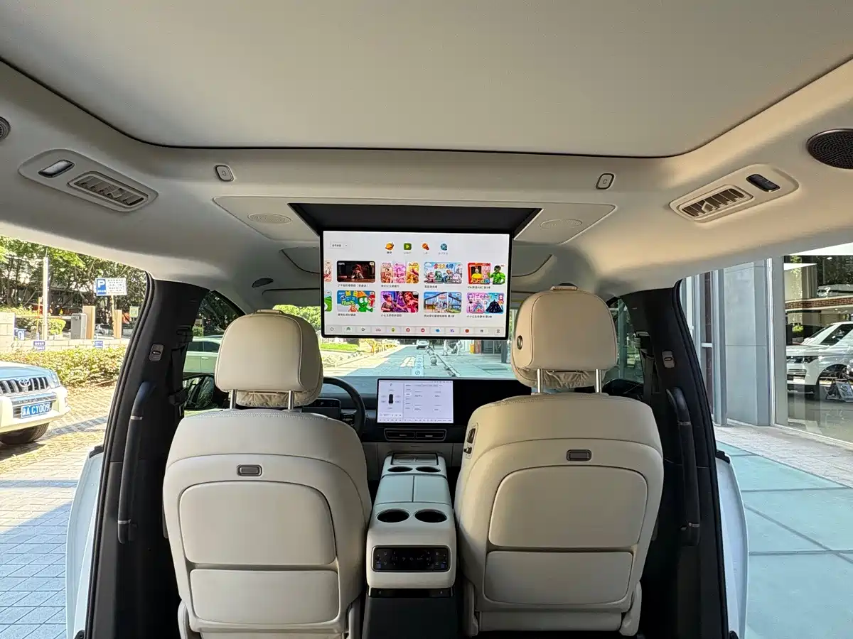 Li Auto MEGA 2025 2025 Model Home Family Special Edition