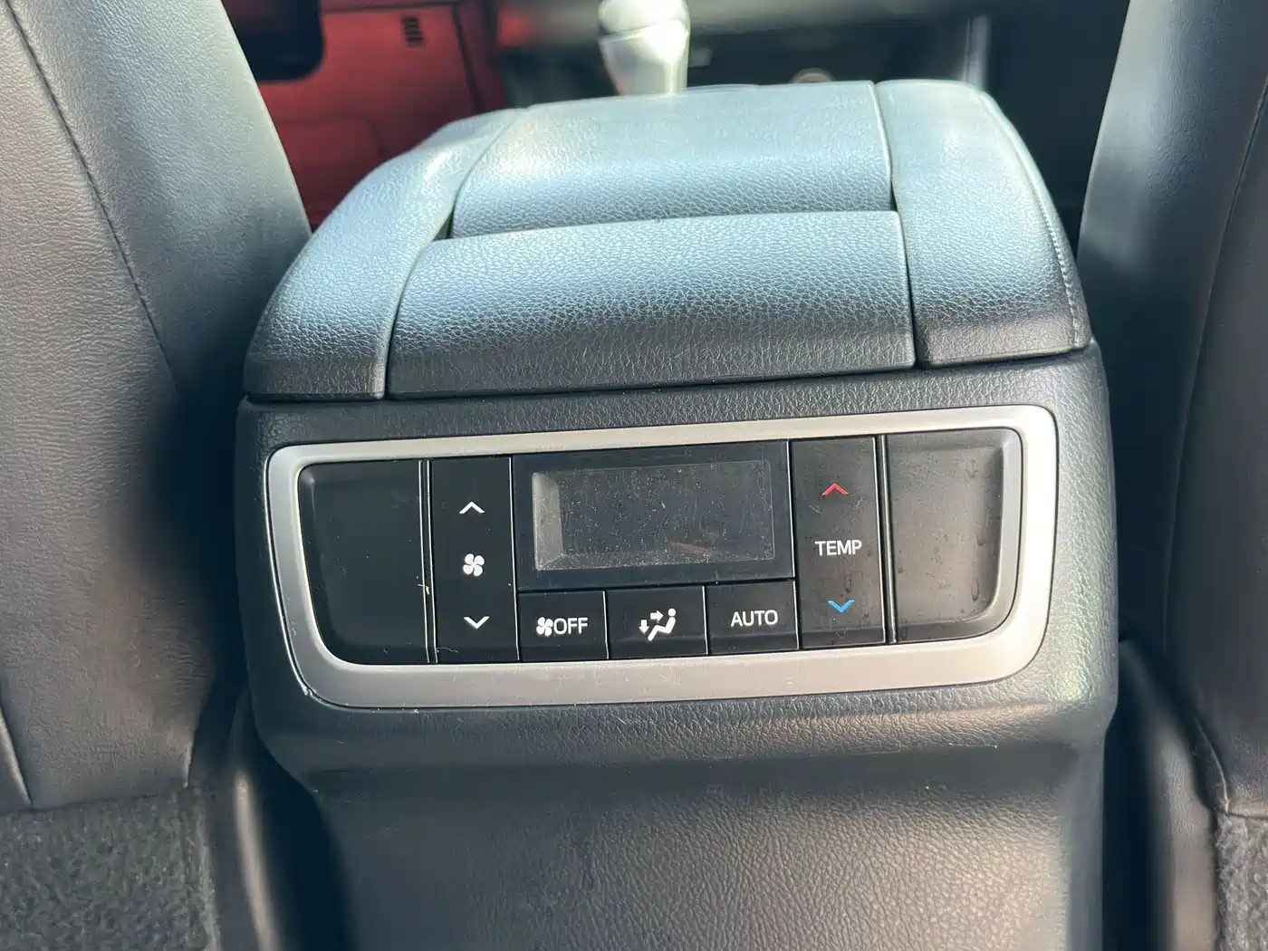 Toyota Highlander 2015 2.0T AWD Luxury Edition 7-seater фото 10